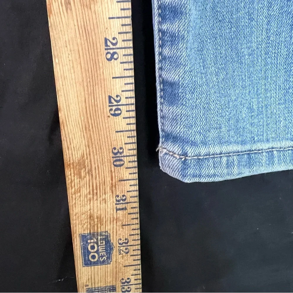Fabulously Slimming by Chico's Women's Jeans Size 2.5 Short Straight Leg Stretch